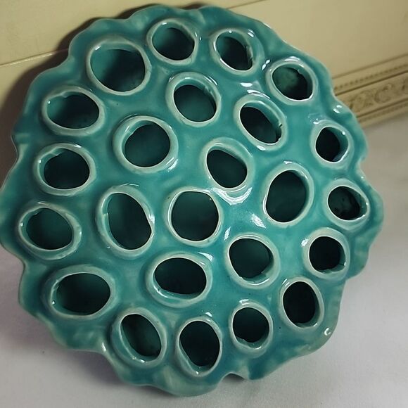 Vintage Set Of 2 Lotus Seed Pod Vases Aqua Blue - Picture 8 of 16